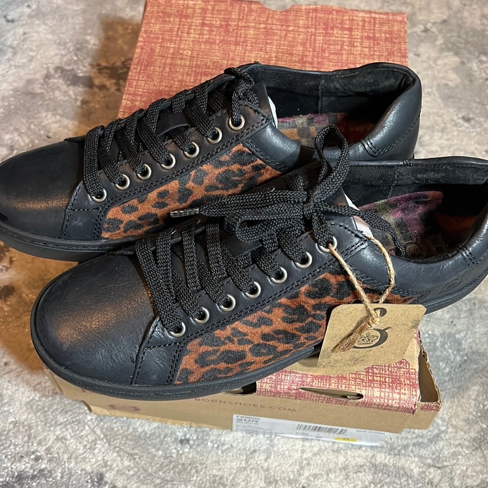 Born Sur Black/Leopard Sneaker 7 BNIB